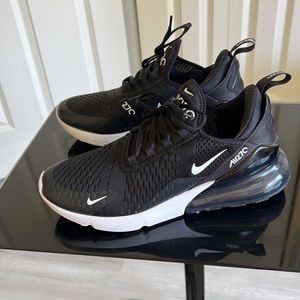 Nike Airmax 270 woman’s size 9.5